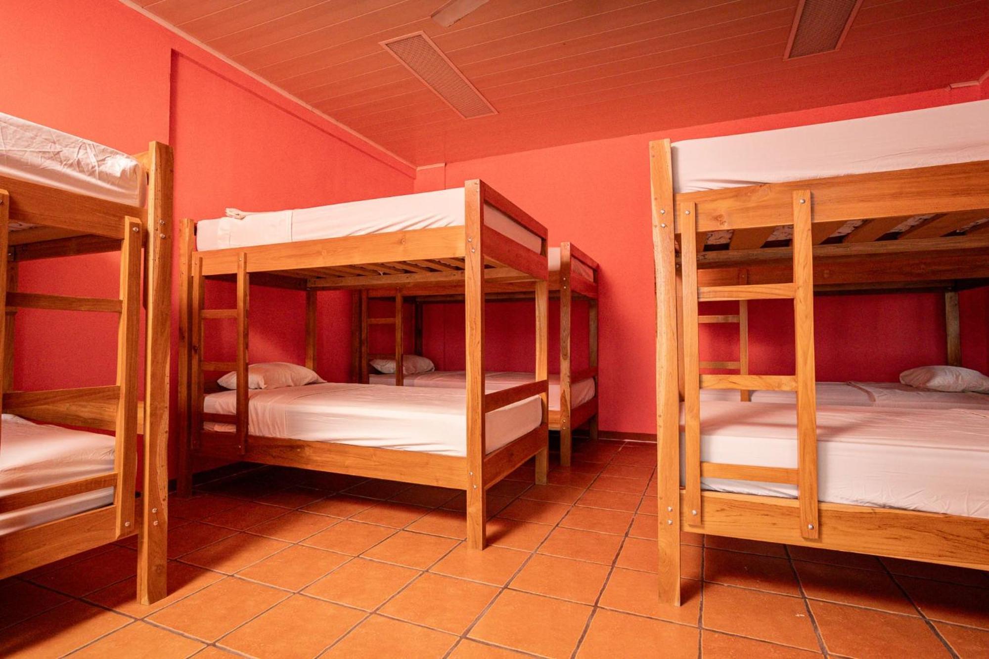 Hospedaje Papalotes Quepos Extérieur photo